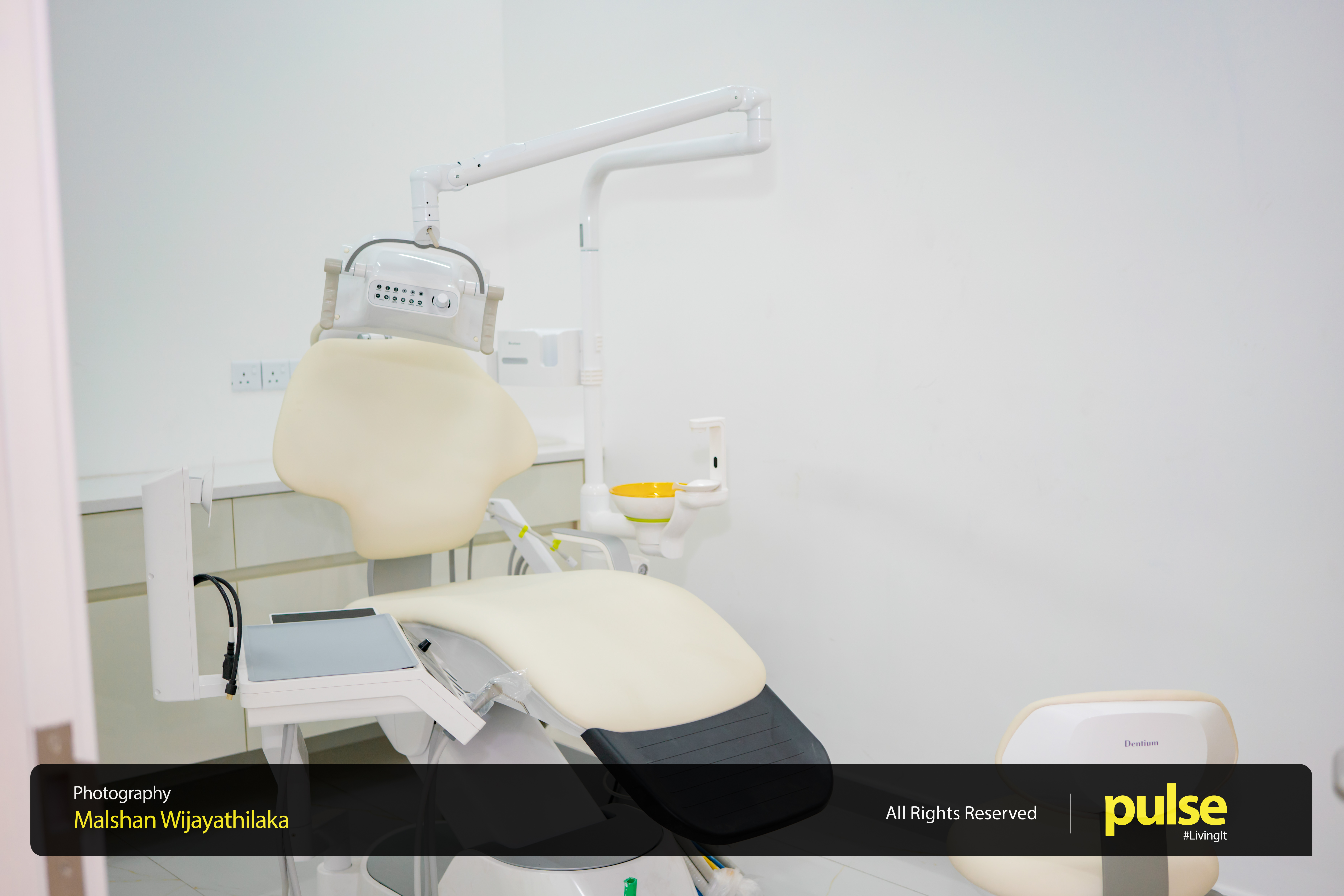 Dental treatment room at FaceLab, The Shoppes at City of Dreams, Colombo